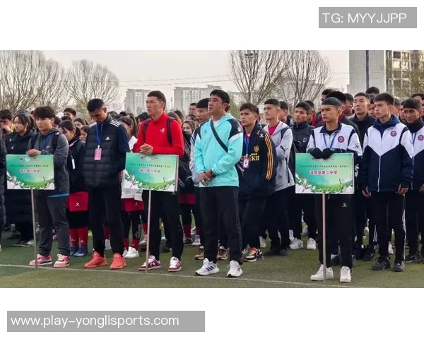 新疆足球俱乐部奋勇拼搏展现团队精神助力地方体育发展新篇章